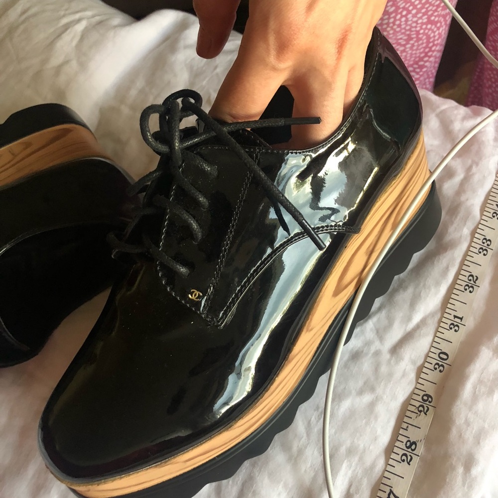 Shoes - Picture 2 of 16